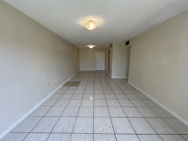 Building Photo - 3600 NW 21st St