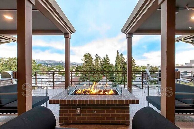 Foto del edificio - 5239 Claremont Ave