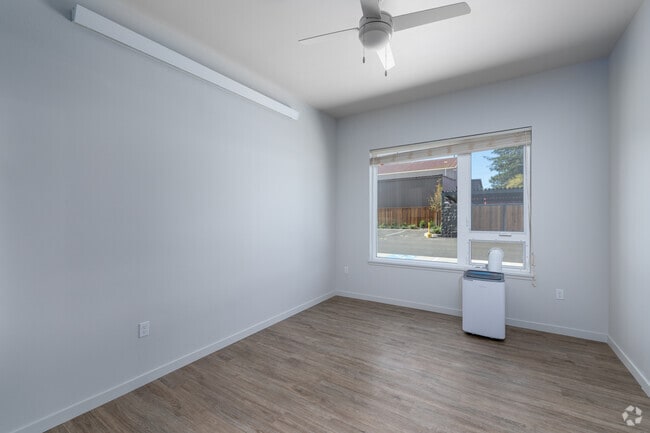 1BR, 1BA - 485-660SF - Canopy at Powell Apartments