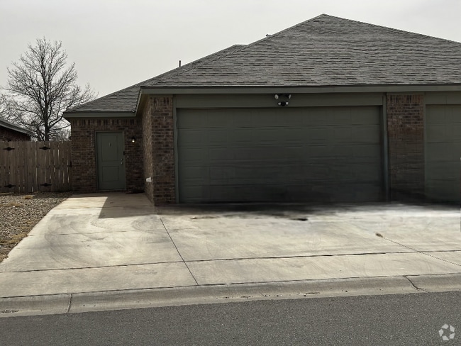 Building Photo - 5534 Itasca St