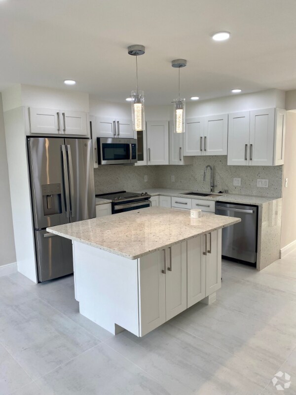 Upminster Condominiums Apartments for Rent with Utilities Included