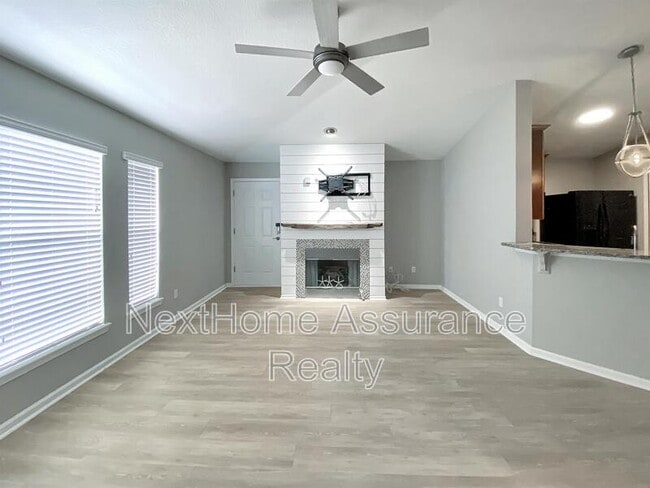 Building Photo - 227 Jardin De Mer Pl