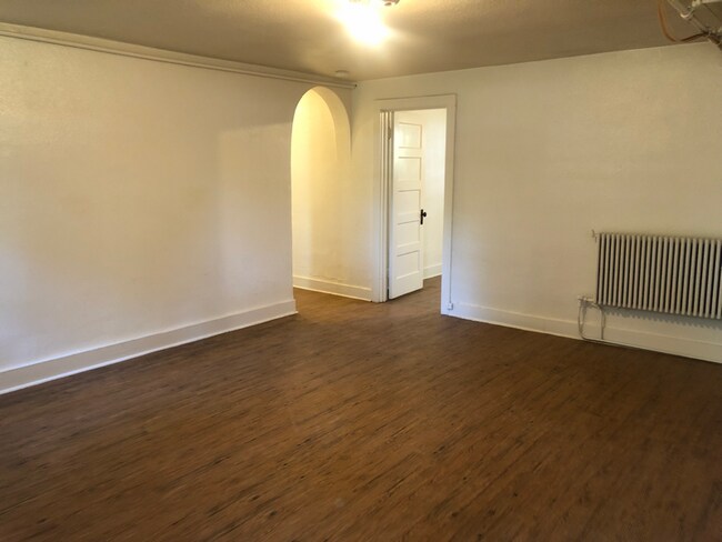 Foto del edificio - 1200 W Magnolia St