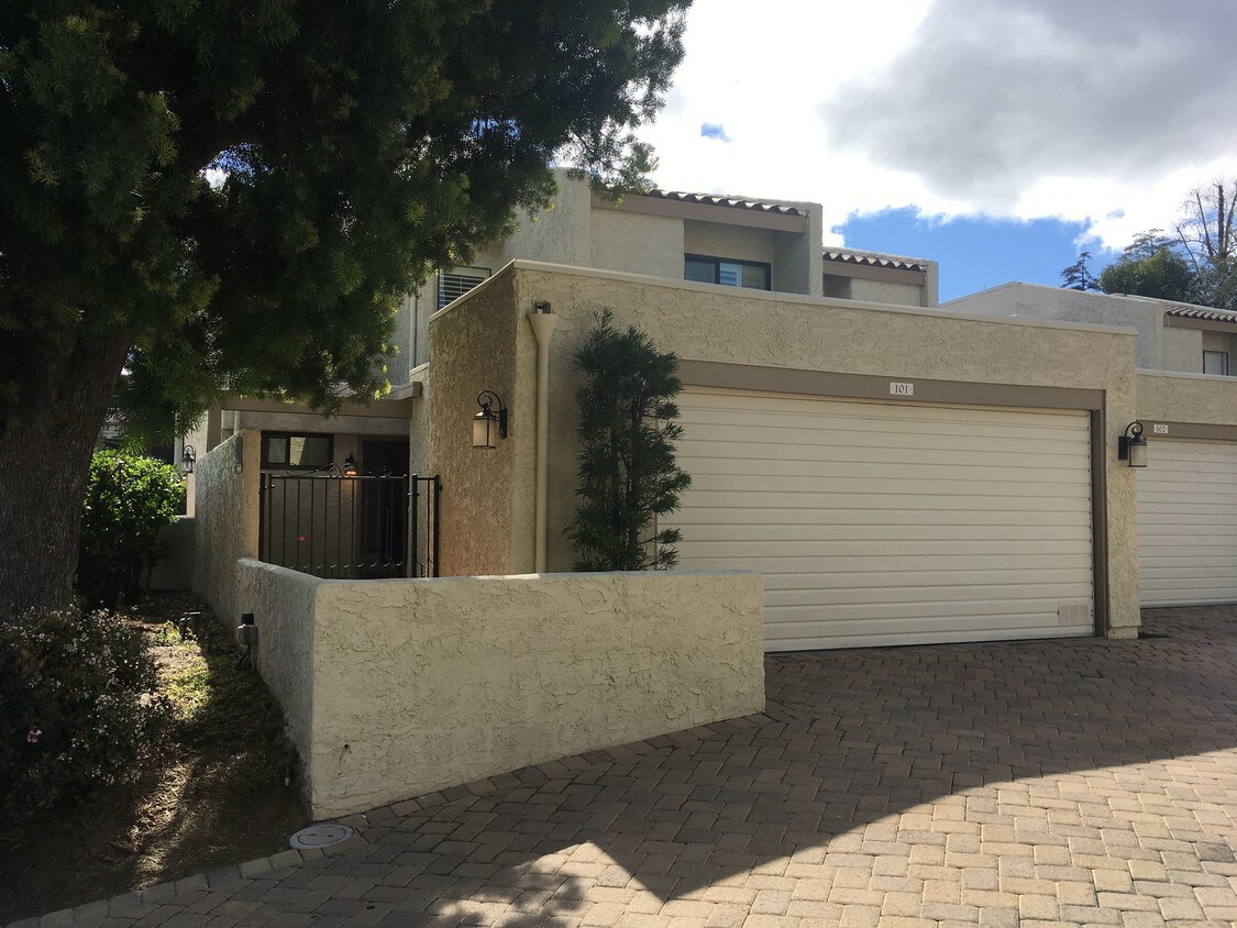 Foto principal - 4223 Freedom Dr