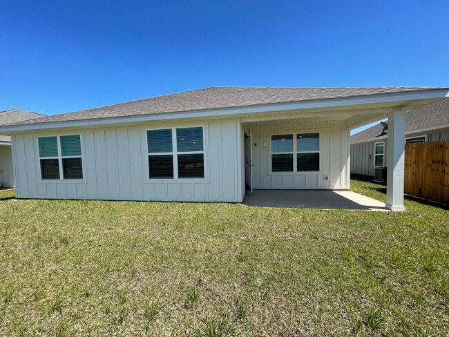 Building Photo - Coming soon!! Old Field Newer Daphne Home For Lease