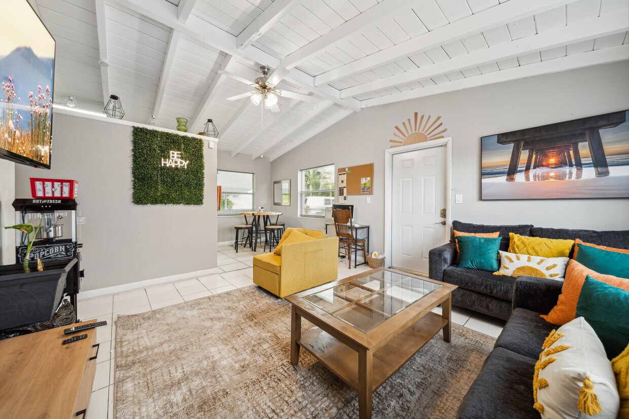 Foto del edificio - 1700 NW 15th St