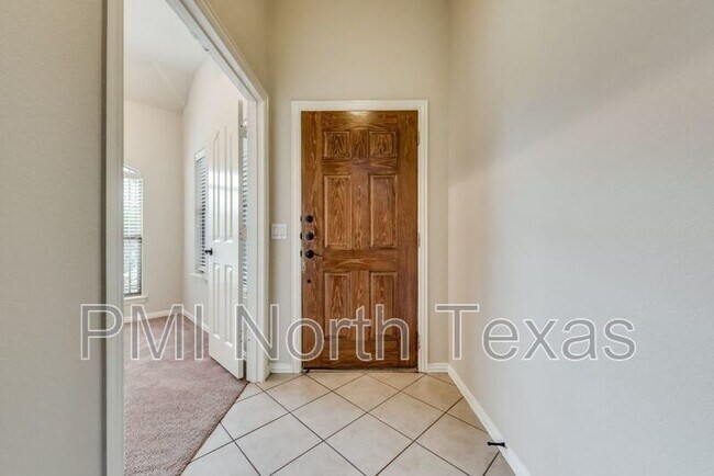 Building Photo - 2633 Pine Trail Dr
