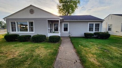Building Photo - 732 ARGYLE