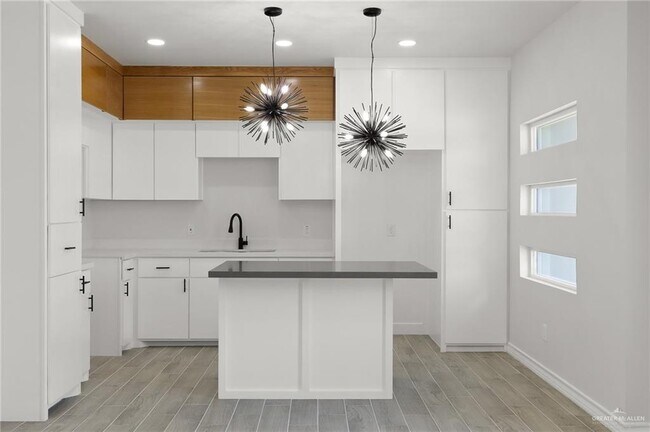 Building Photo - 2412 San Pascual Ave