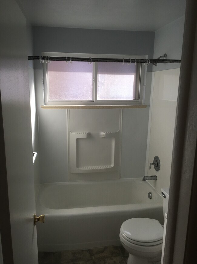 Bathroom - 3530 Forest St