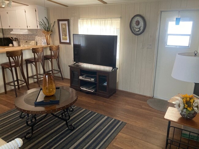 Foto del edificio - 1420 Whisper Cir