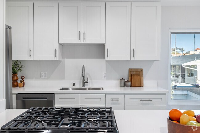 2 habitaciones, 1 baño - 850 pies cuadrados - Cocina - 1017 5th St