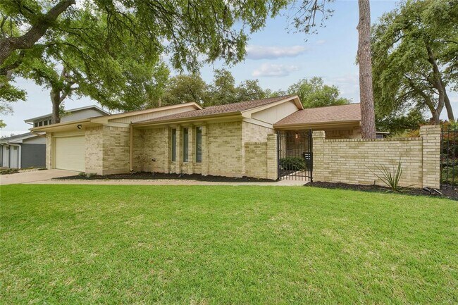 Foto del edificio - 4707 Trail Crest Cir