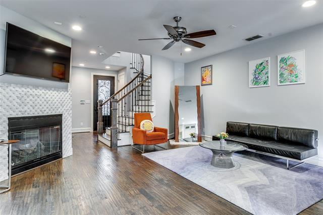 Building Photo - 4532 Normandy Ave