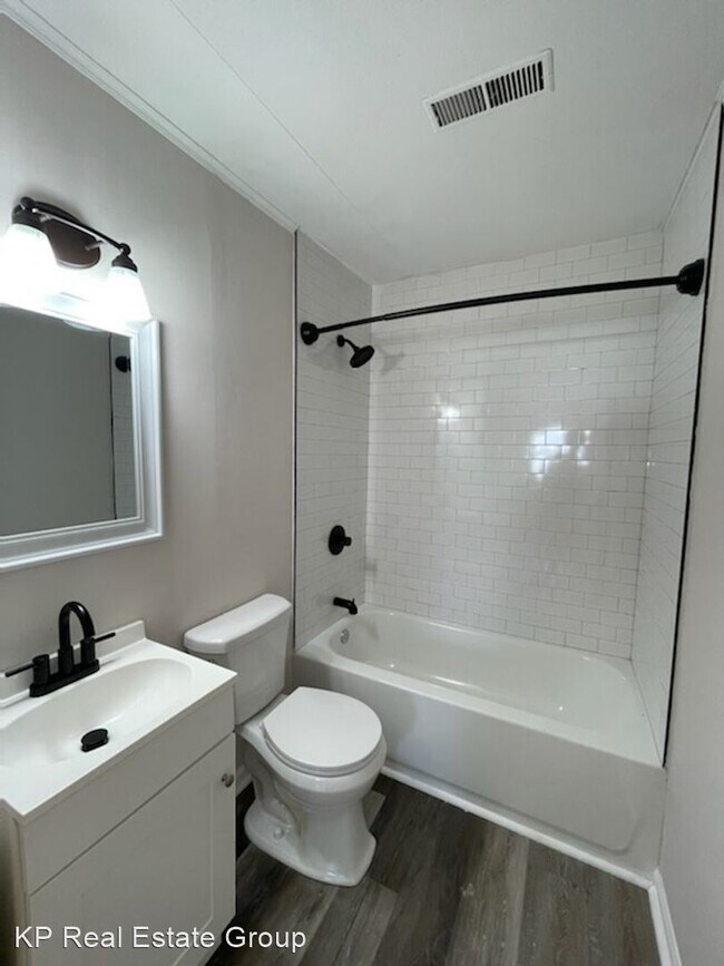 Building Photo - 2 br, 1 bath House - 2490 Azelda St.