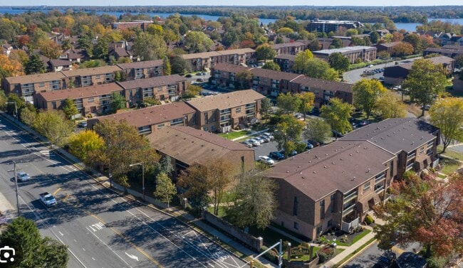 Photo - 47301 Delaire Landing Rd Apartment