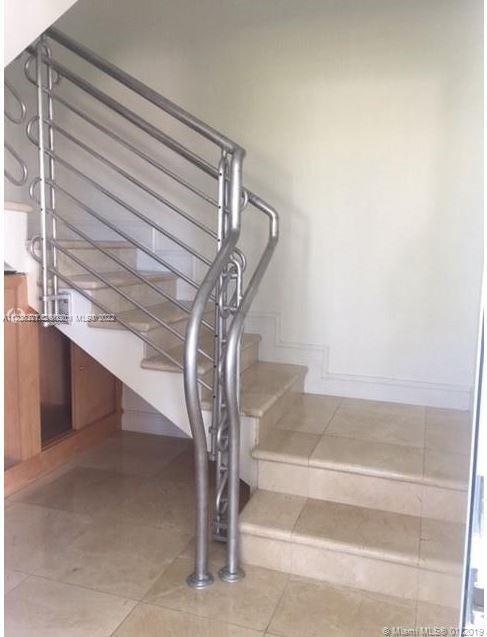 Building Photo - 13245 SW 74th Ave