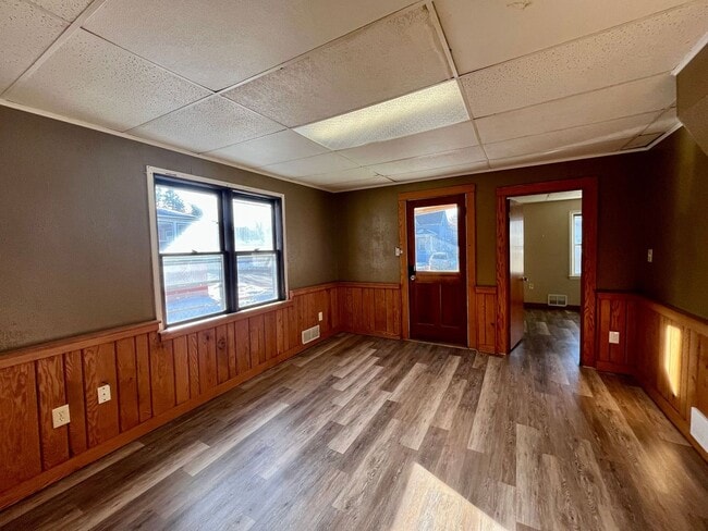 Building Photo - 626 N Stevens St