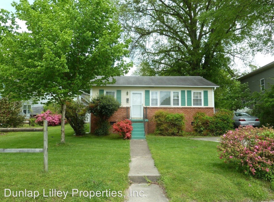 Primary Photo - 3 br, 1 bath House - 310 Sunset Drive