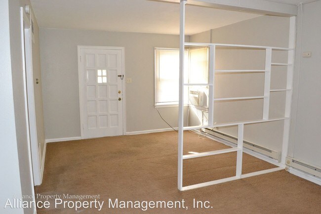 Building Photo - 1304 N Manhattan Ave