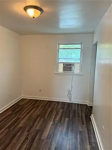 Foto del edificio - 321 Bengal Rd