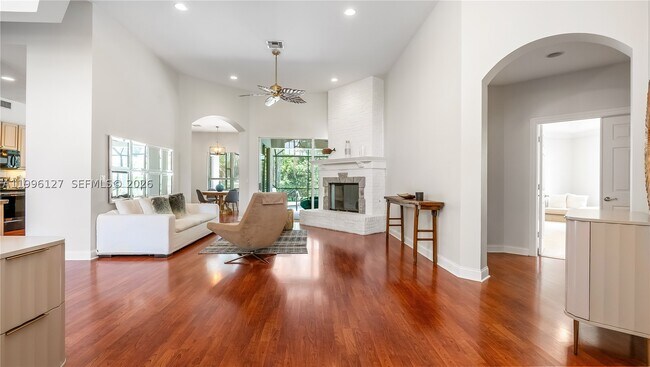 Foto del edificio - 11859 Sanbourn Ct