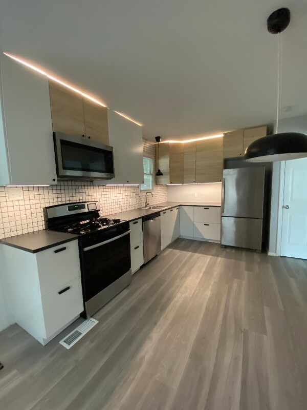 Foto del edificio - 220 W Corbin St