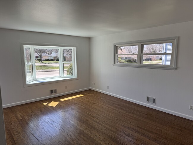 Sala de estar - 10166 W Montana Ave