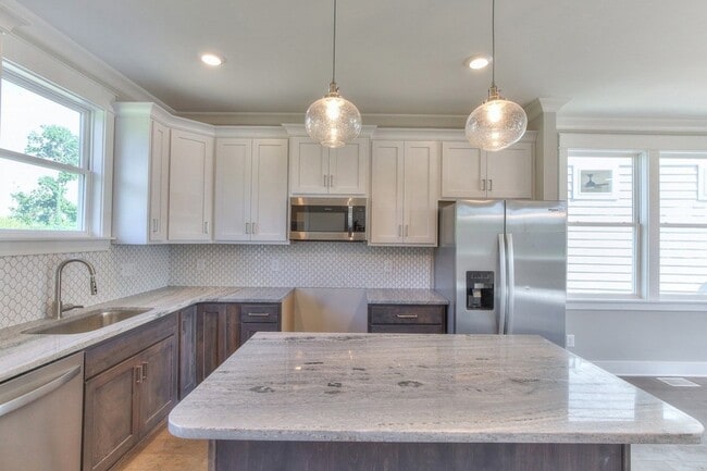 Photo - 3516 Albee Dr House