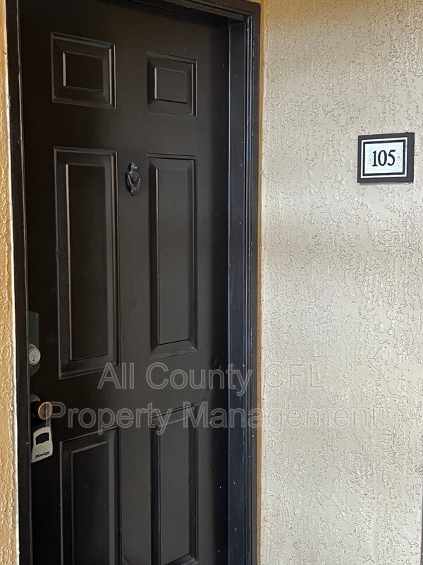 Foto del edificio - 8939 Latrec Ave