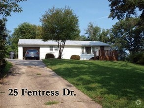 Building Photo - 25 Fentress Dr