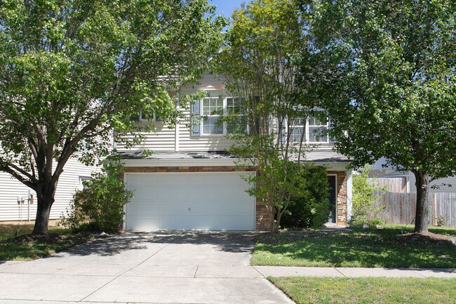 Building Photo - Nice house in SW Durham with fenced yard a...