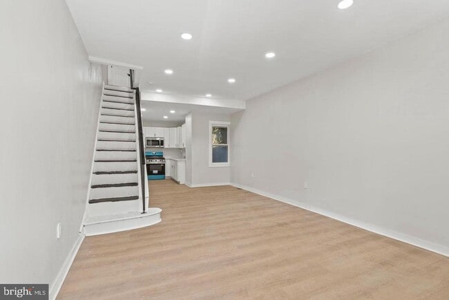 Foto del edificio - 2321 W Firth St