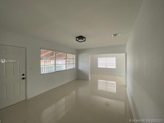 Building Photo - 9471 SW 30th Terrace
