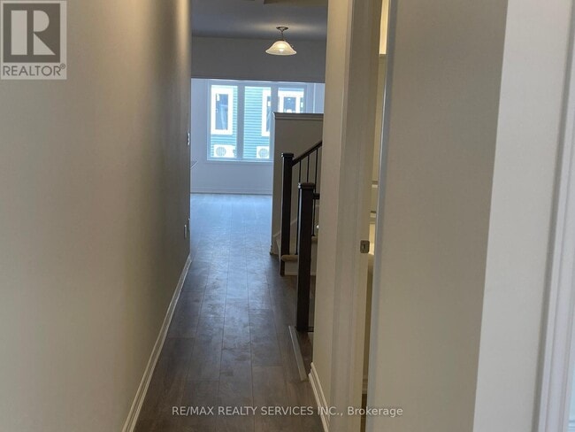 Building Photo - 156 Sanders Rd