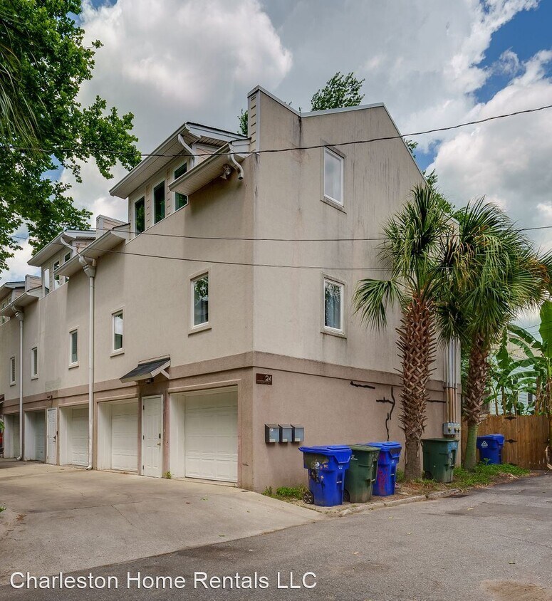 Primary Photo - 24 Strawberry Ln