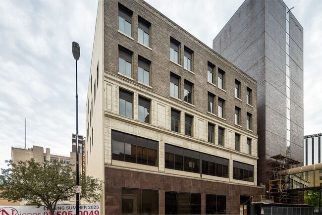 Building Photo - The Neisner at East End