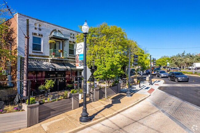 Historic downtown Maplewood runs along Manchester Ave and is part of the original Route 66.