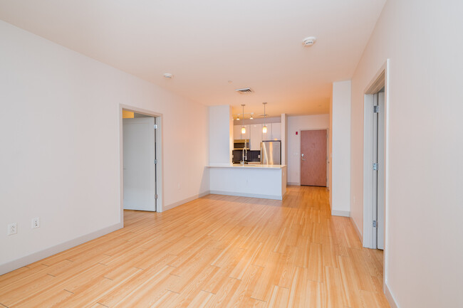 Building Photo - 292 D St