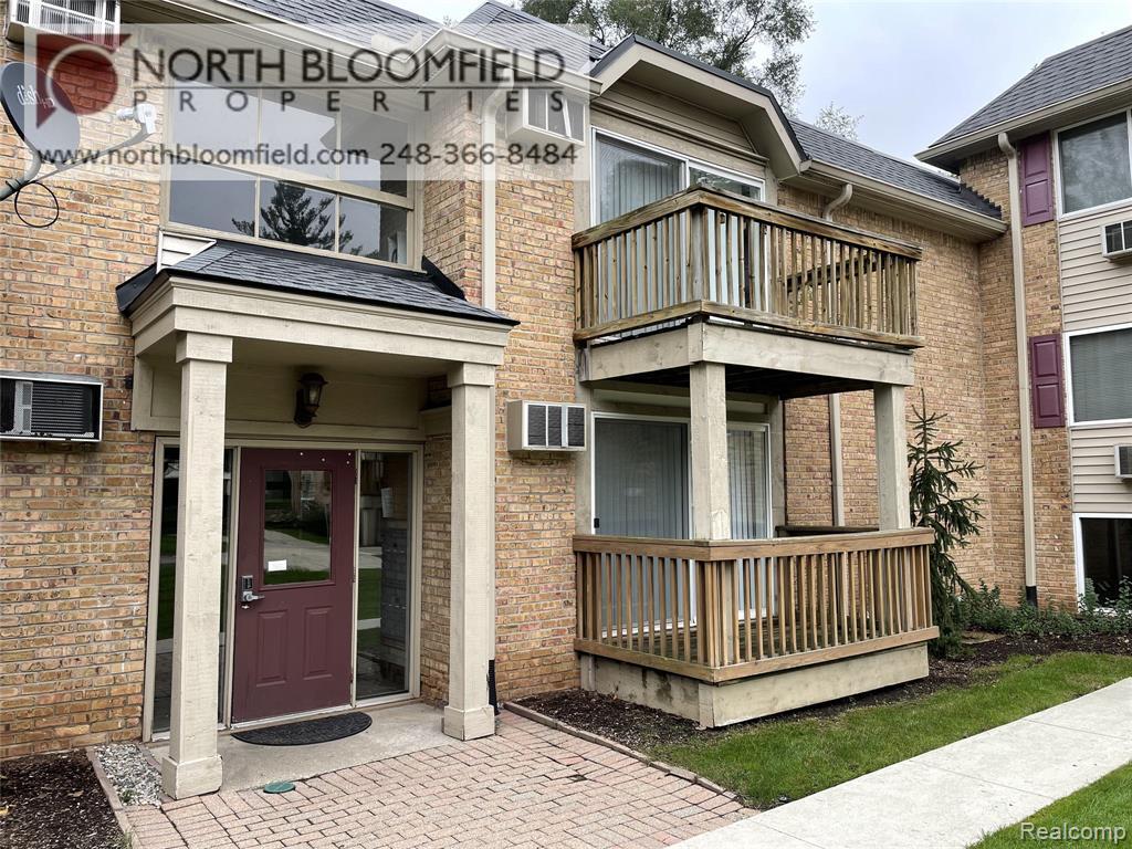 Foto principal - 417 Parkdale Ave