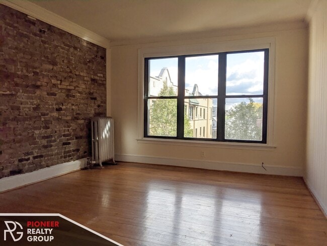 Building Photo - 2334 N Spaulding Ave