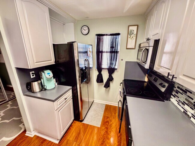 Foto del edificio - 7610 Stirling Rd