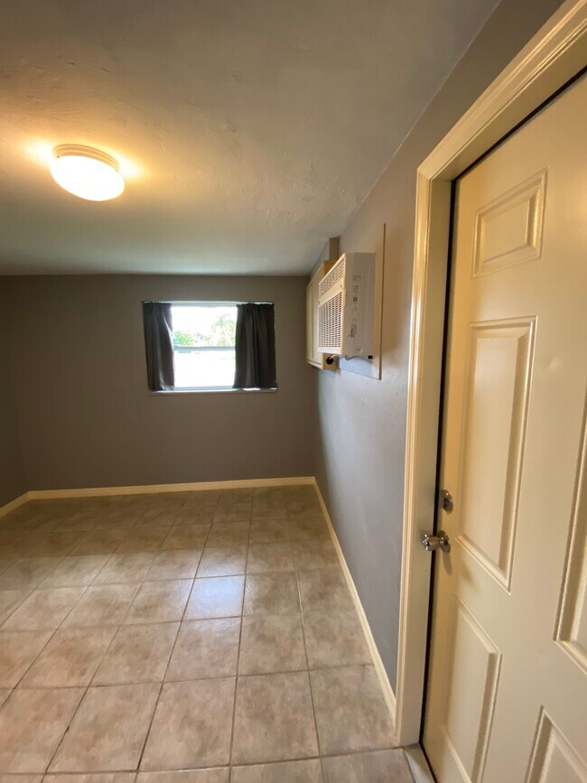Foto del edificio - 5344 Caldwell St