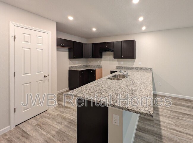 Foto del edificio - 9838 Morgan Marsh Ct