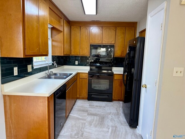 Foto del edificio - 109 Highwood Ct