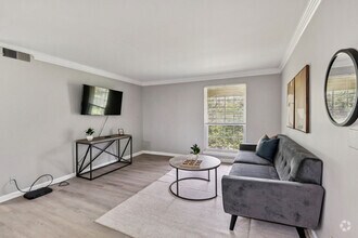 Building Photo - 400 Adamwood Dr