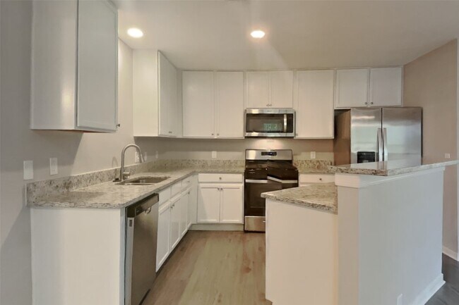 Foto del edificio - 10210 E Summit Canyon Dr