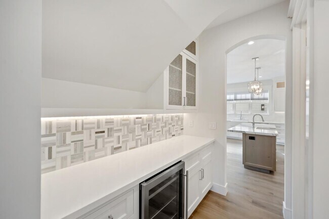Foto del edificio - 501 E Bellevue Ave