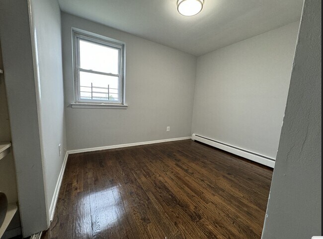 73 Western Ave 16 - 71 Western Ave