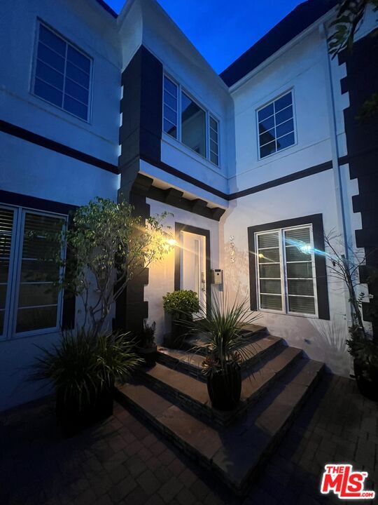 Foto del edificio - 9373 W Olympic Blvd